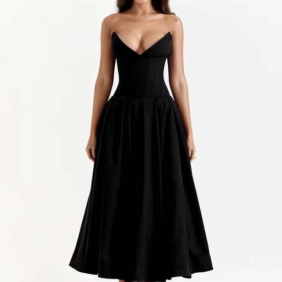 NEW!!! MARIELLA MAXI DRESS - BLACK - Picture 1 of 10